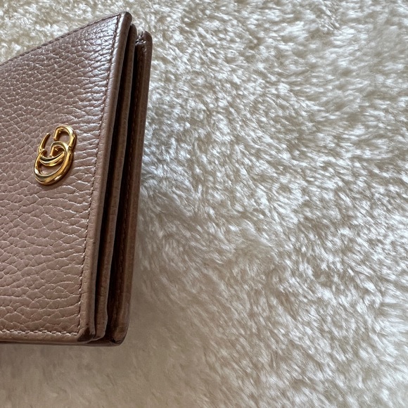 Authentic Gucci compact wallet - Picture 3 of 8
